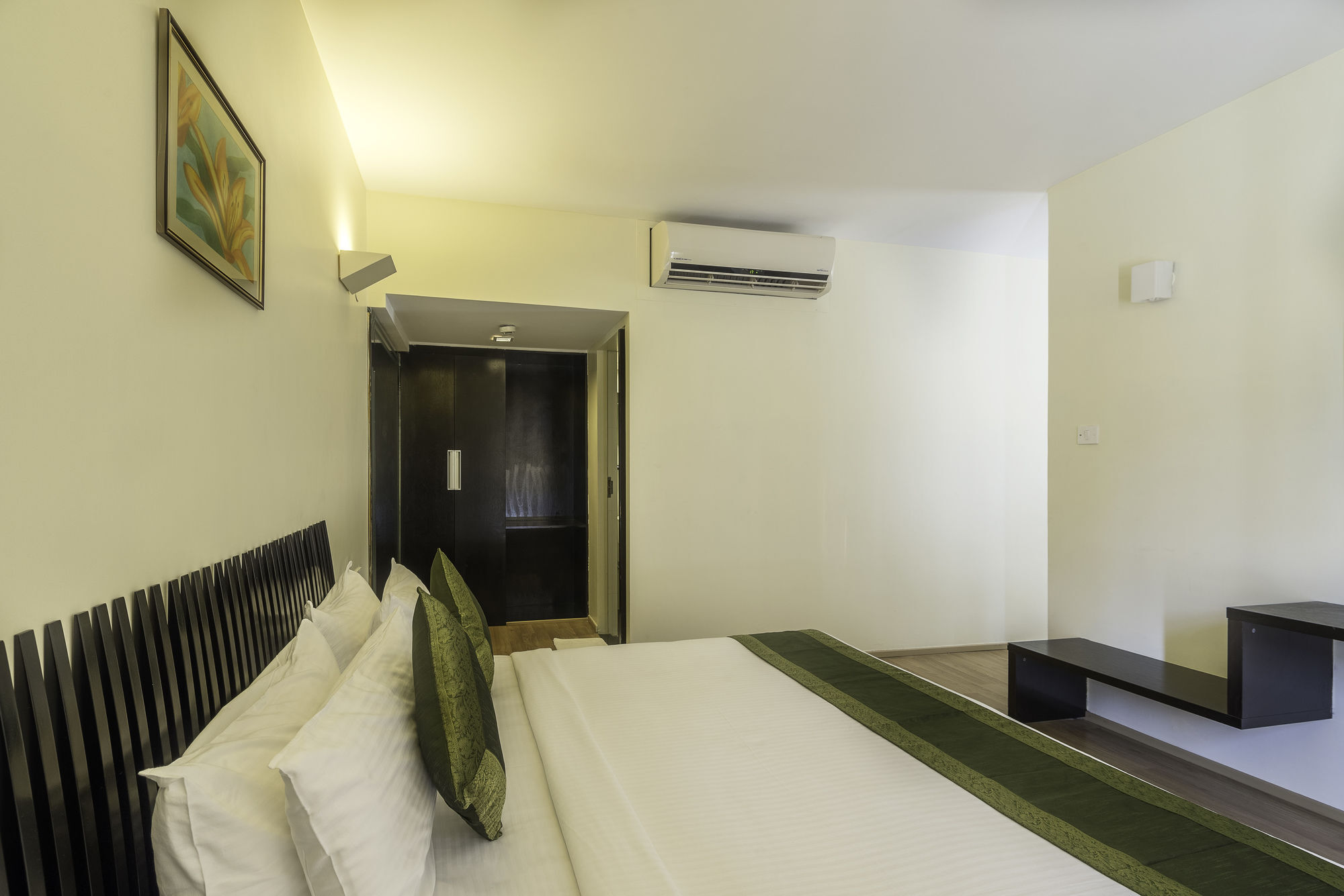 Treebo Trend Spektrum Suites Майсур Экстерьер фото